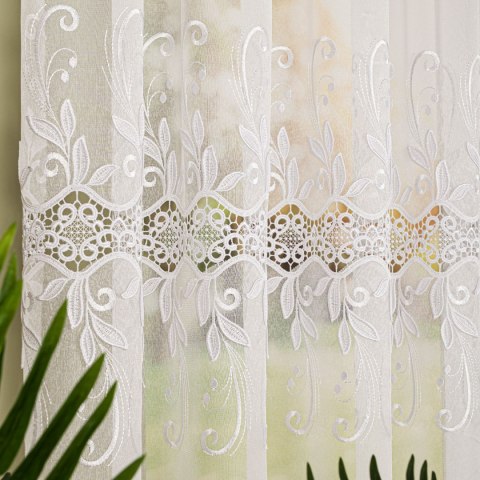 Firanka z aplikacją na markizecie ze wzorem pasowym, wysokość 180cm, kolor 001 biały 122467/433/001/000180/1