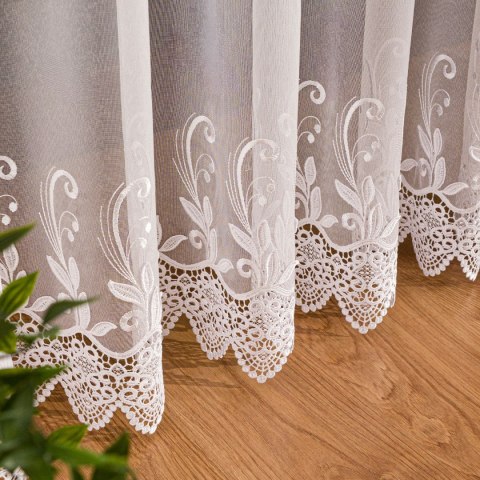 Firanka z aplikacją na markizecie ze wzorem pasowym, wysokość 250cm, kolor 001 biały 122467/433/001/000250/1