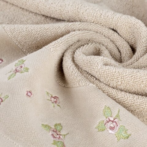 RĘCZNIK DALIA (03) 50 X 90 CM BEŻOWY