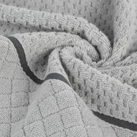 RĘCZNIK FAVORI (02) 50 X 90 CM SREBRNY