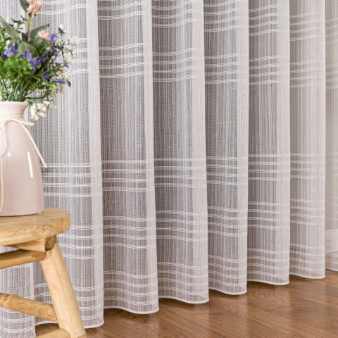 Firanka fantazyjna z ołowianką ze wzorem na samym dole z błyszczącą nitką, wysokość 300cm, kolor 002 biały 001856/OLO/002/000300