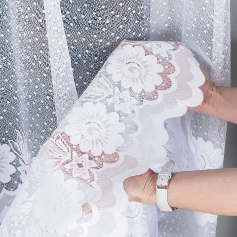 Firanka żakardowa ze wzorem pasowym, wysokość 250cm, kolor 001 biały 049360/000/001/000250/1