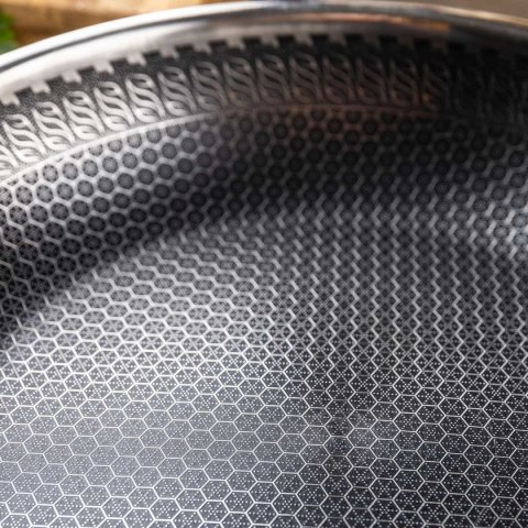 PATELNIA STALOWA 24cm Z POWŁOKĄ PLASTER MIODU KLAUSEBRG KB-9022