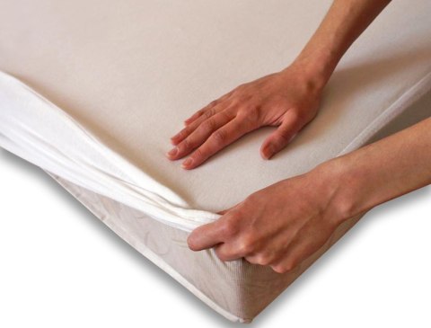 Ochronne prześcieradło z gumką SG 001 90x200.