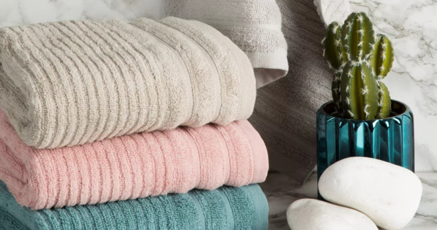 Ręczniki frotte vs. bawełniane – który lepszy?